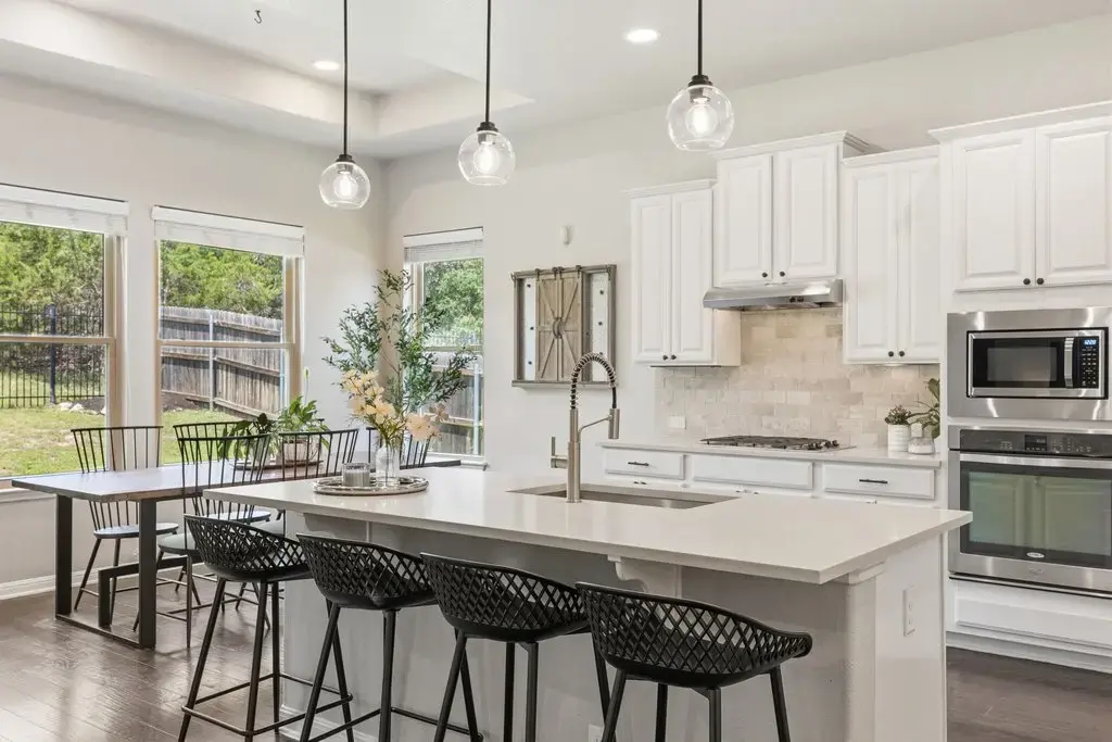 5433 Texas Bluebell Drive, Spicewood
