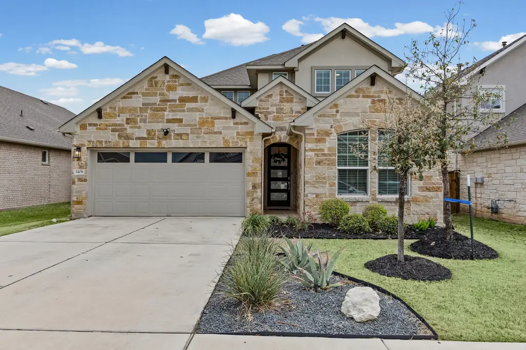 2408 Bravo Pass, Leander