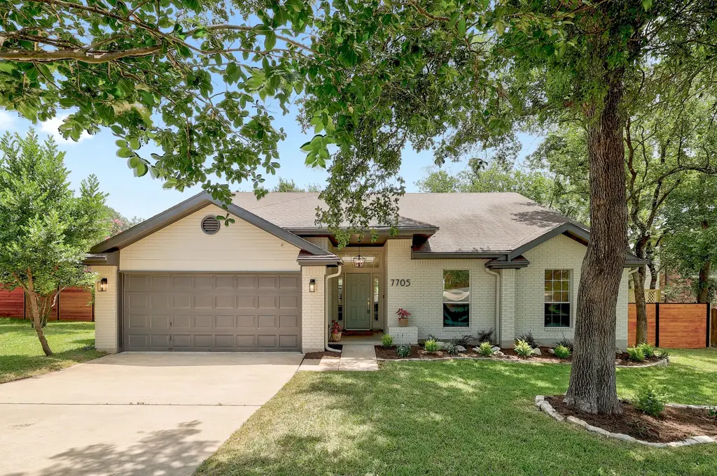 7705 Jester Boulevard, Austin