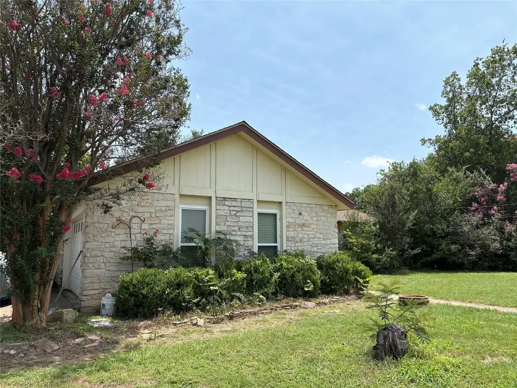 1404 Cedar Park Drive, Cedar Park