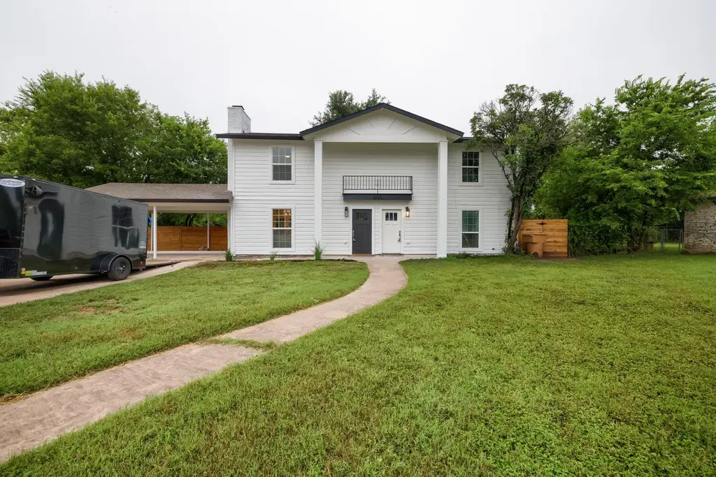 5001 Cottonwood Circle B, Austin