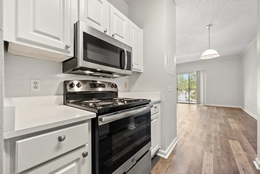 12166 Metric Boulevard 233, Austin
