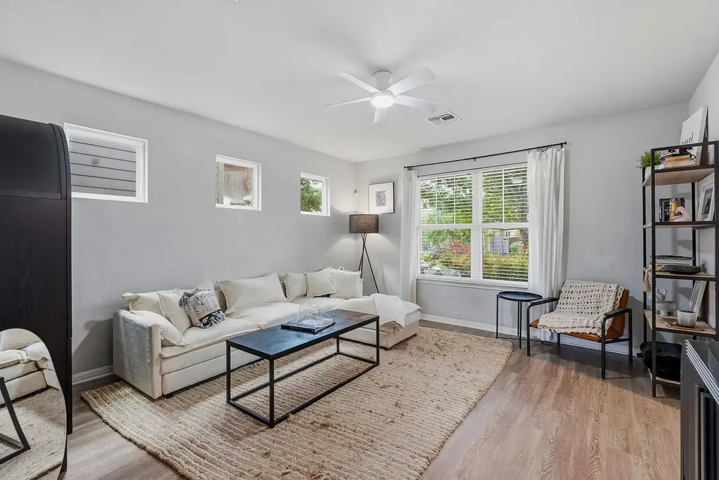 162 Friendship Oak Drive, San Marcos