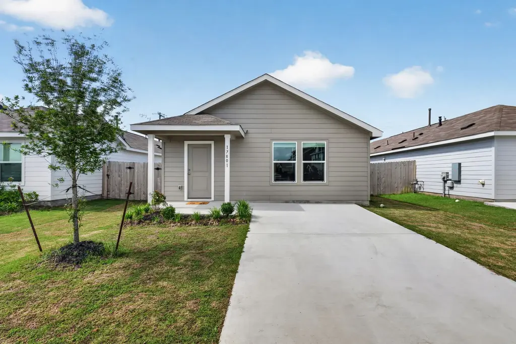 17801 Dockery Drive, Elgin