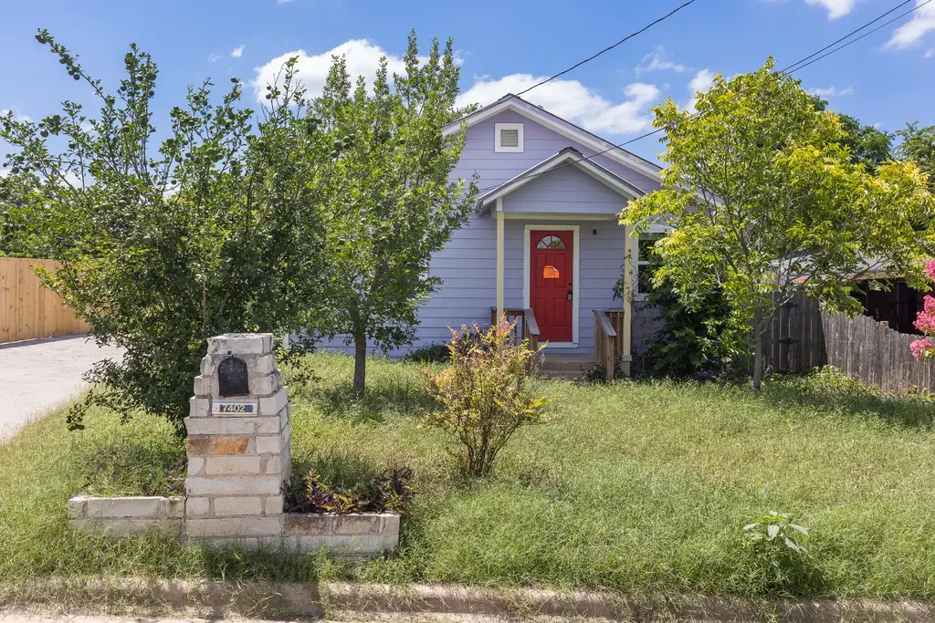 7402 Providence Avenue, Austin