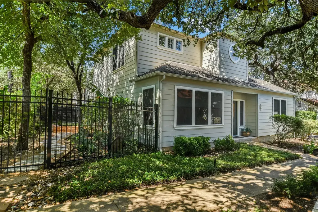 1011 Brodie Street 8, Austin