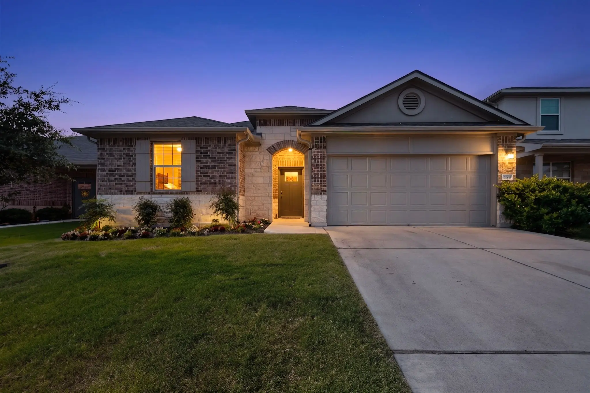 Photo of Listing #3148065