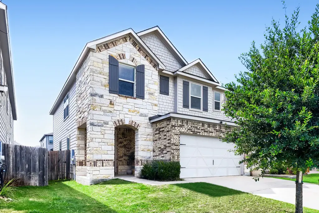 6504 Albany Sleigh Drive, Del Valle