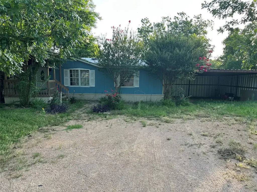 709 N 5th Street, Jarrell