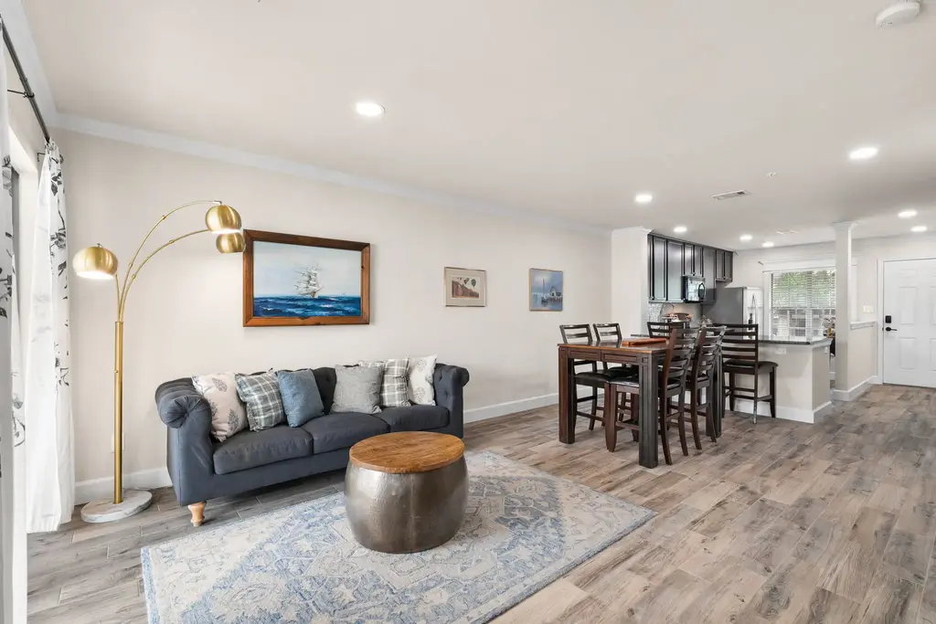 401 Buttercup Creek Boulevard 703, Cedar Park