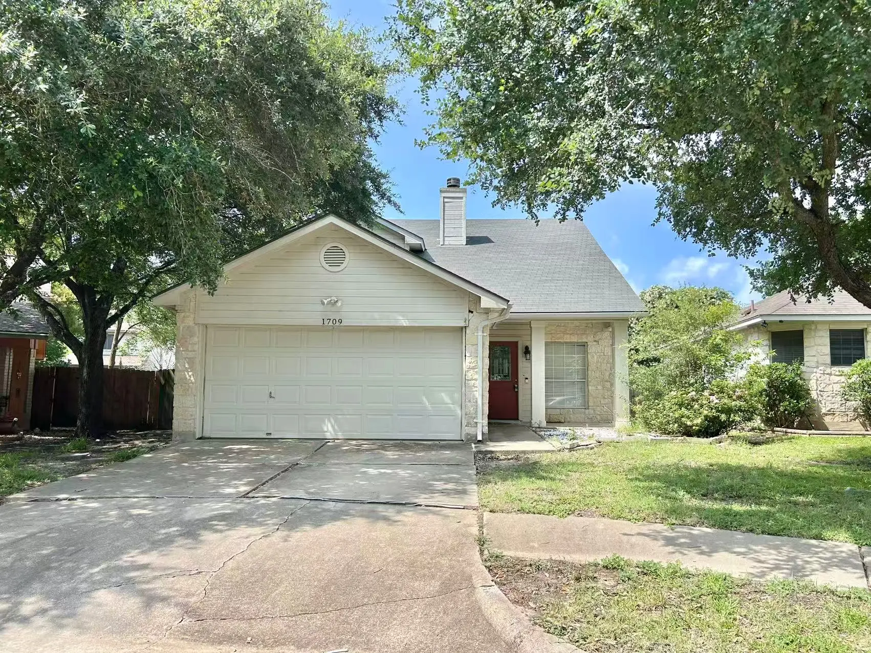 Photo of Listing #5883536
