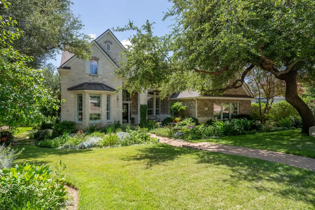13315 Country Lake Drive, Austin