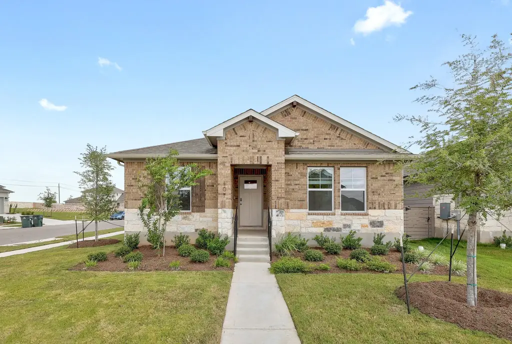 101 Rock Daisy Trail, Hutto