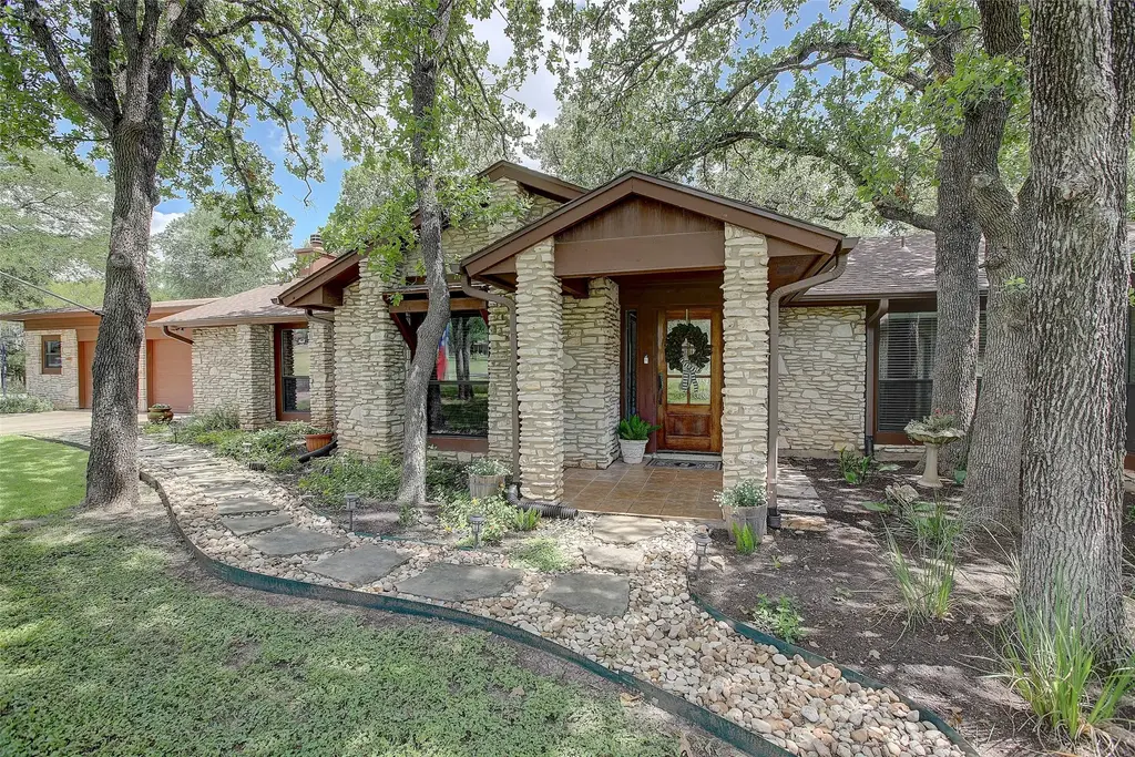 205 E Esparada Drive, Georgetown