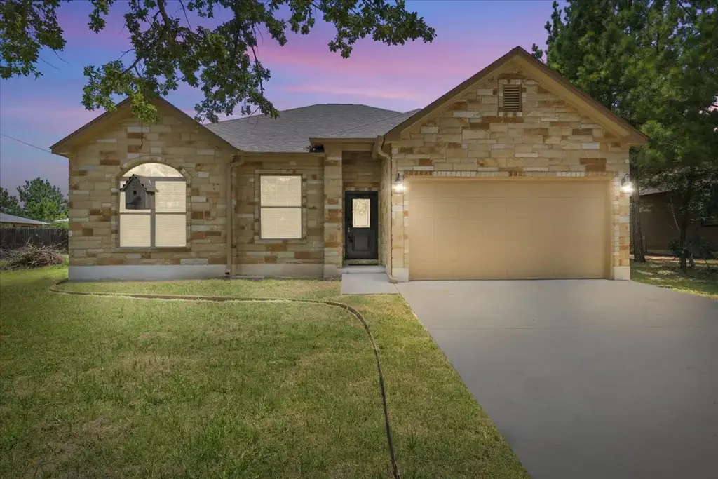 145 Cardinal Loop, Paige