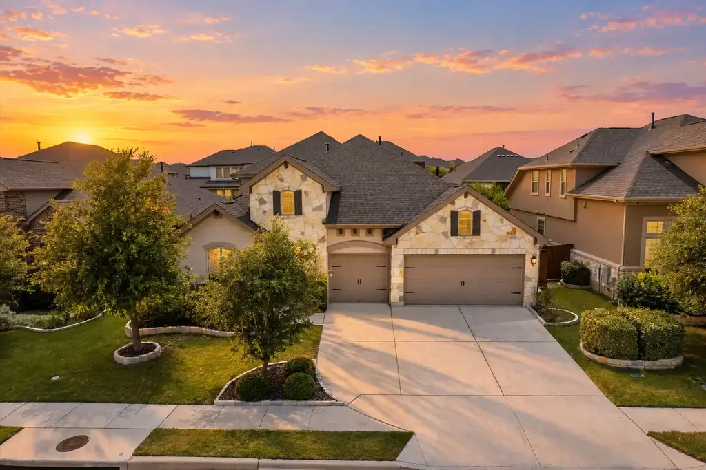 2516 Portici Pass, Round Rock