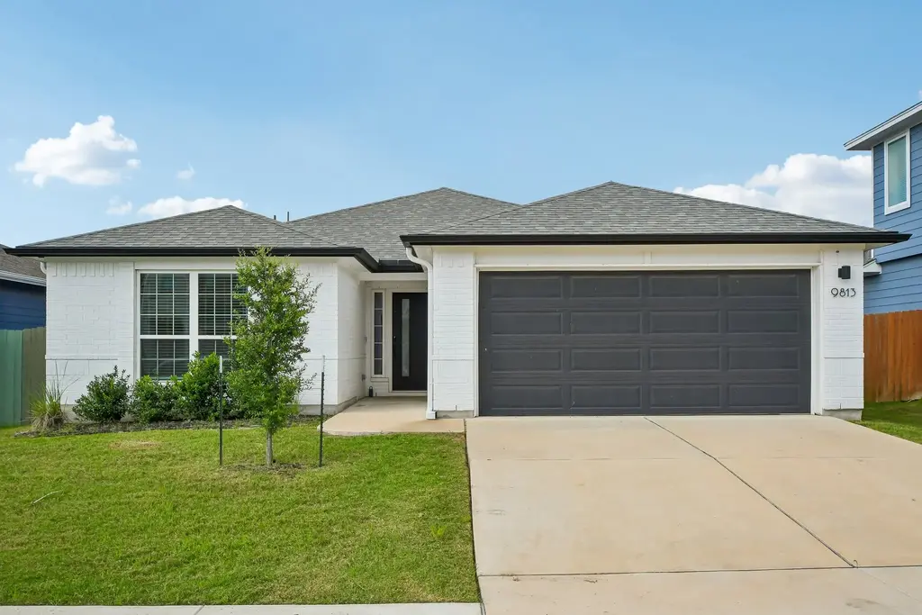 9813 Eloquence Drive, Manor