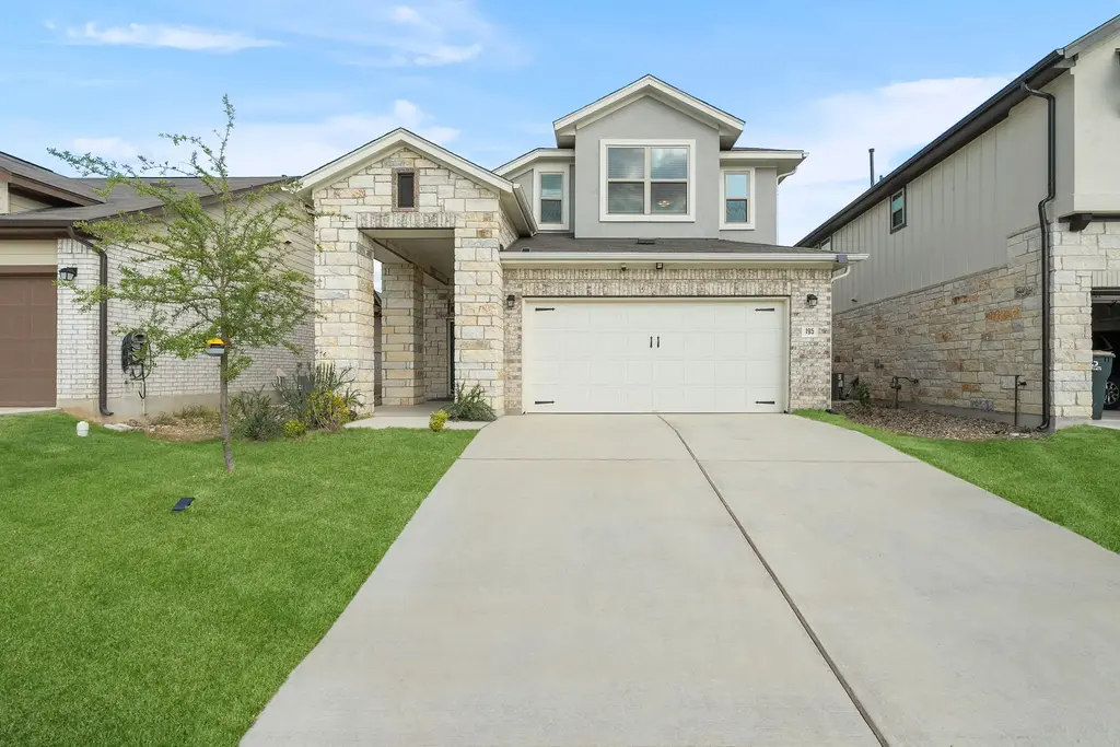 195 White Horses Drive, Kyle