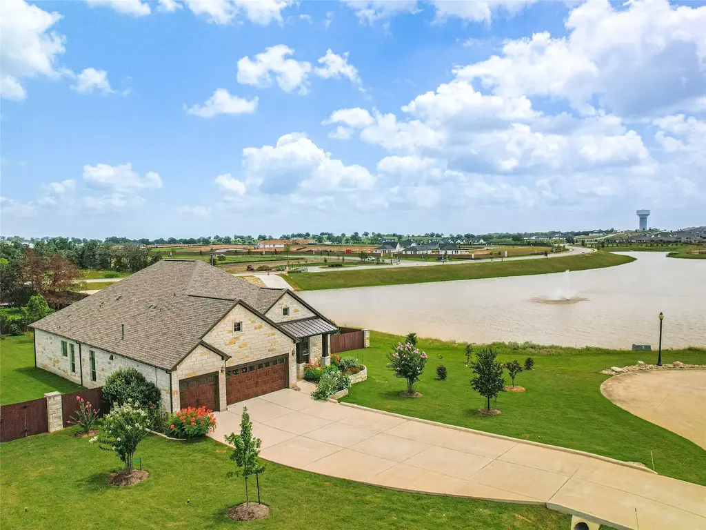 340 Chisholm Trail, Bastrop