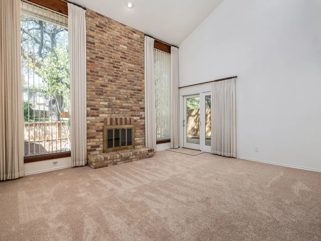 8216 Summer Side Drive, Austin