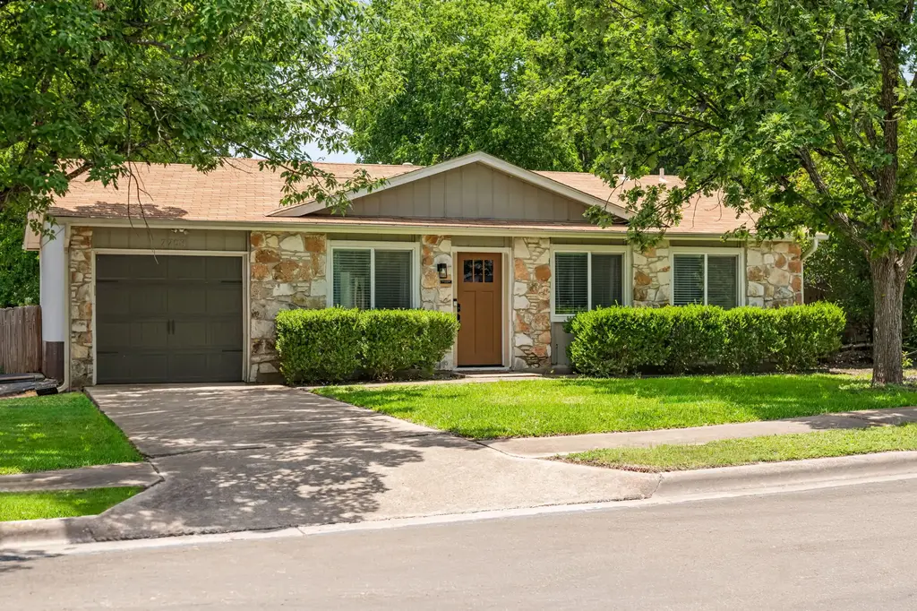 7703 Cloudberry Circle, Austin