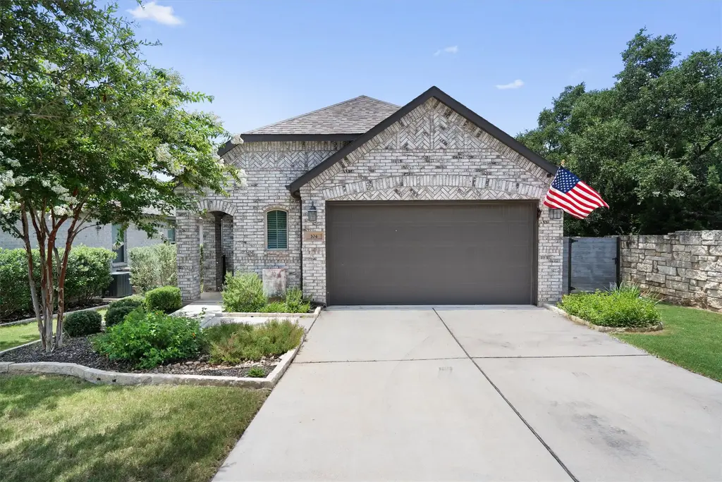 104 Arrowhead Mound Road, Georgetown