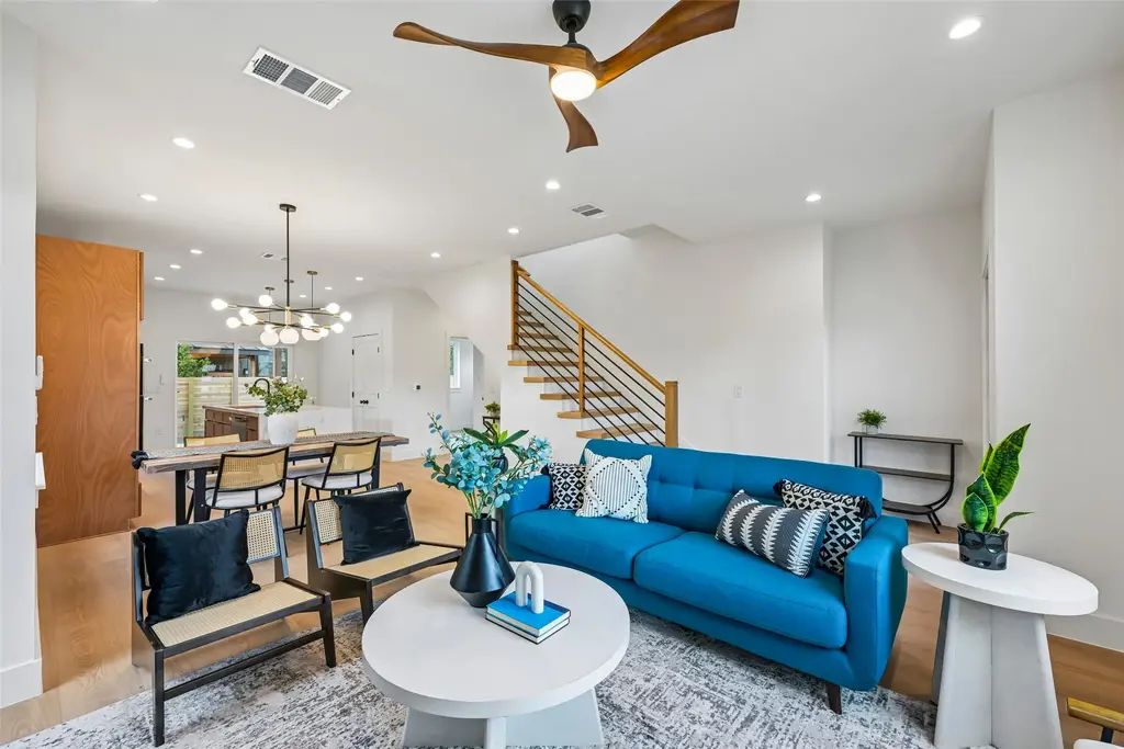 513 W Odell Street A, Austin