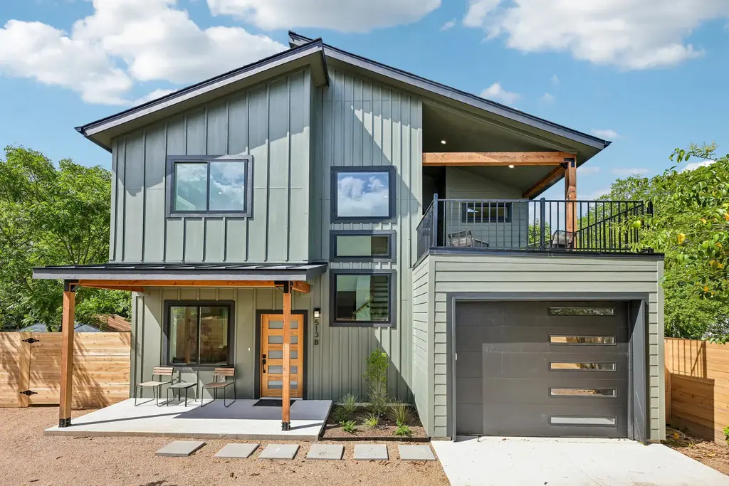 513 W Odell Street B, Austin