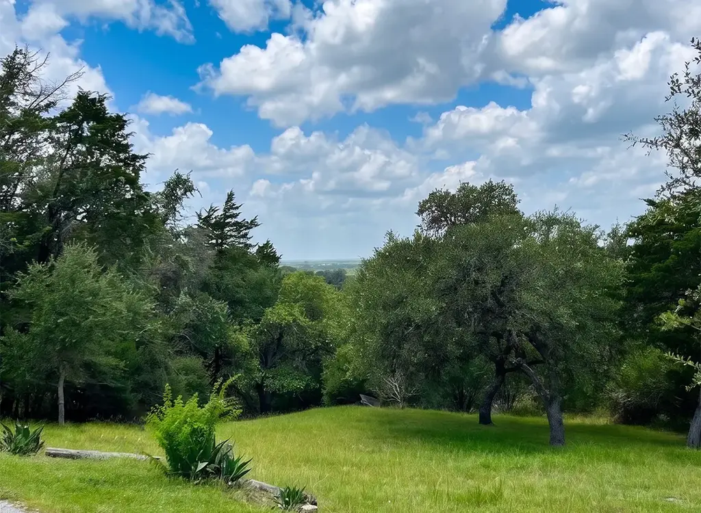 404 Valley View Drive, La Grange