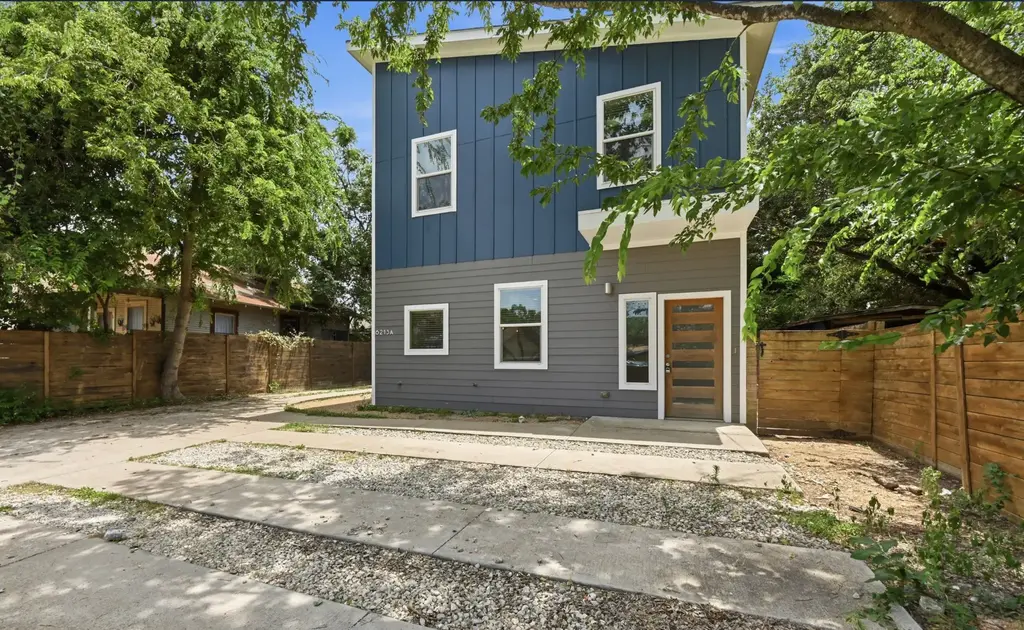 6213 Felix Avenue A, Austin