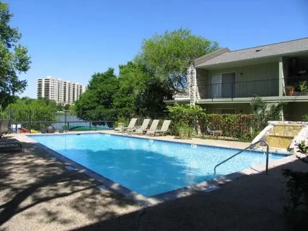 500 E Riverside Drive 109, Austin