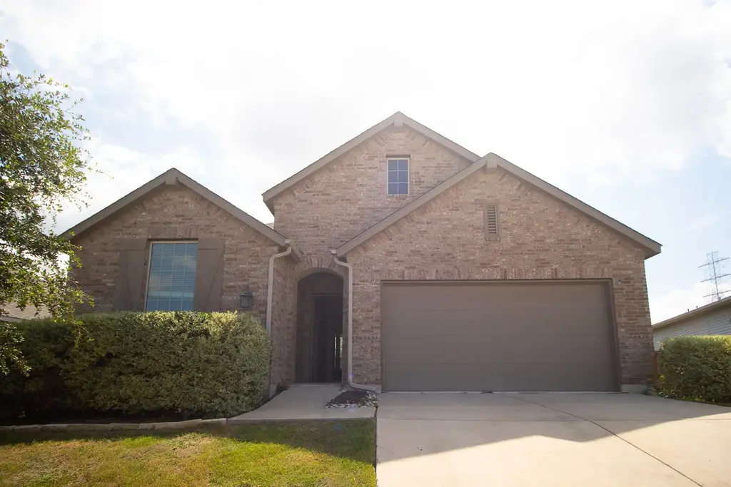11417 American Mustang Loop, Manor