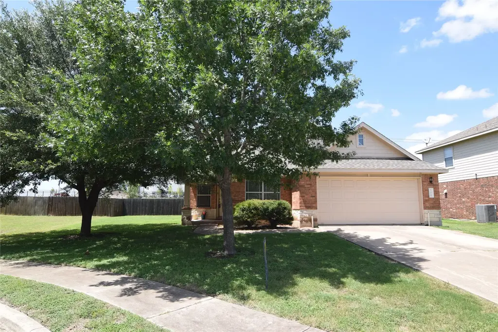 708 Timothy John Drive, Pflugerville