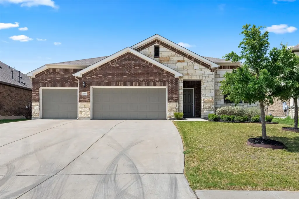 4004 Harbor Point Drive, Pflugerville