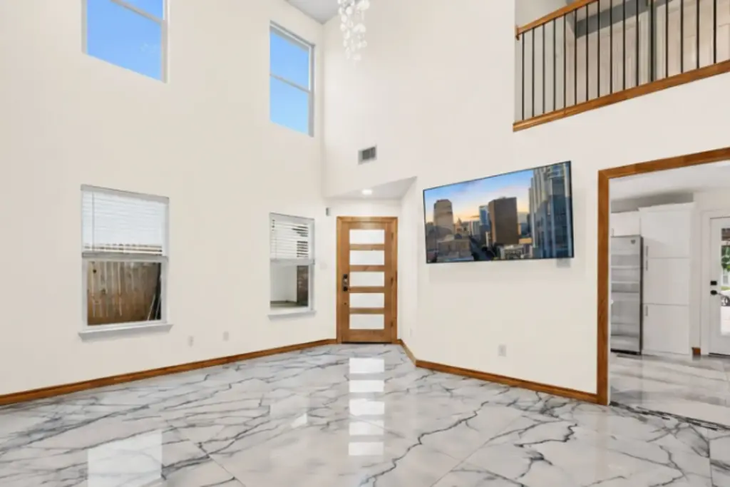 2133 Redwing Way, Round Rock