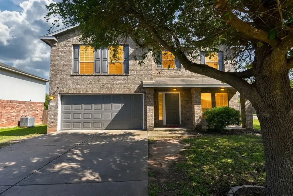 802 Rubles Court, Leander