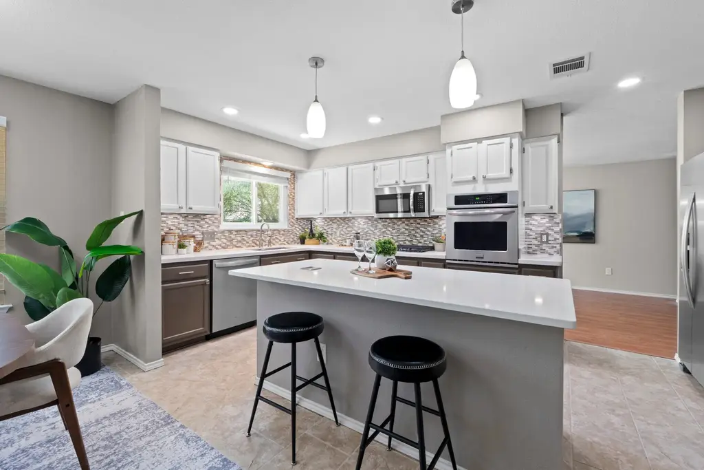 1401 Deer Ledge Trail, Cedar Park