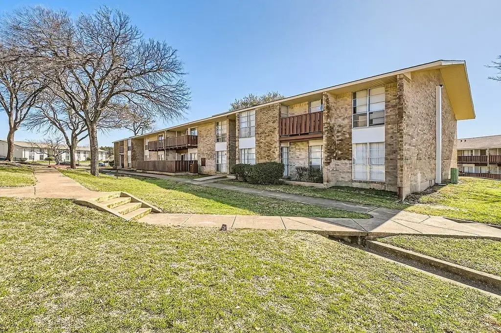 3523 Fawn Valley Drive 1065, Dallas