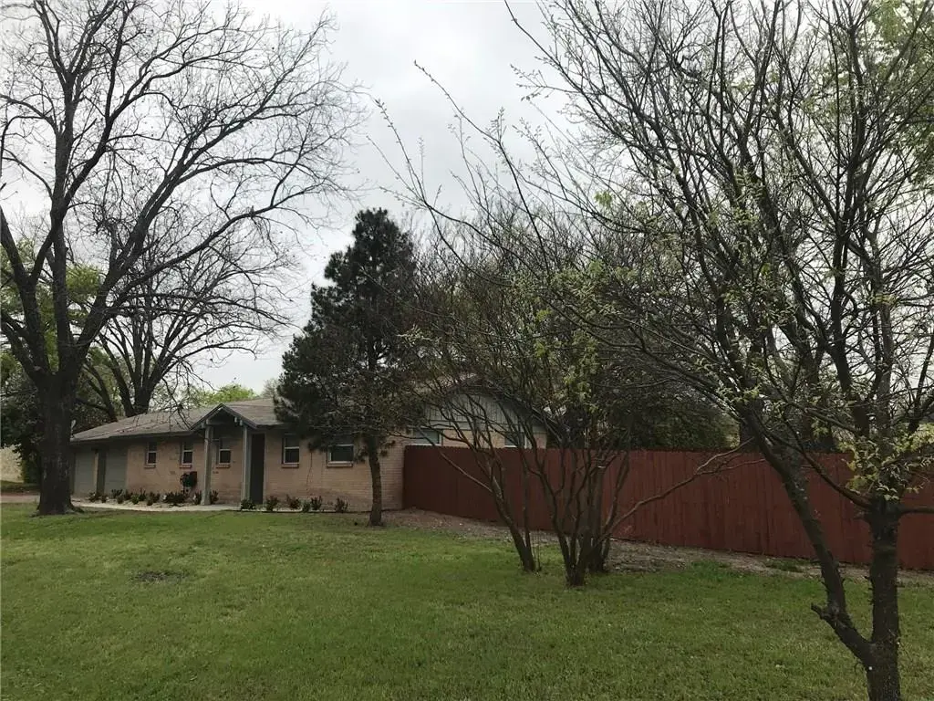 908 Wagon Trail, Austin