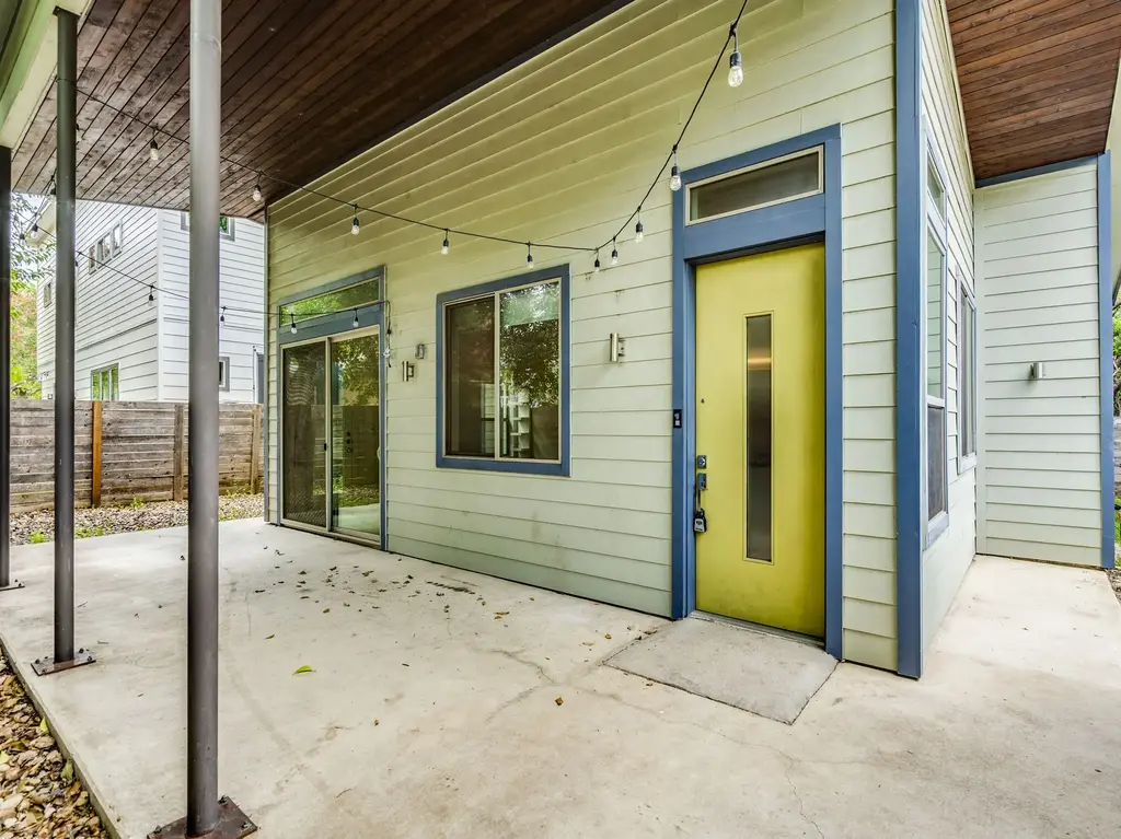 1404 Singleton Avenue B, Austin