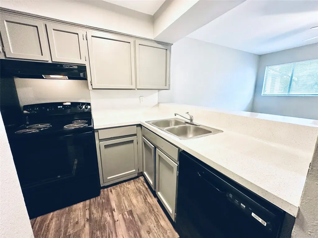 3702 S Second Street 117, Austin