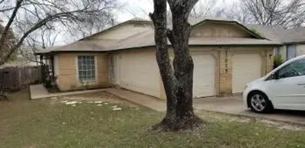 11925 Sunhillow Bend A, Austin