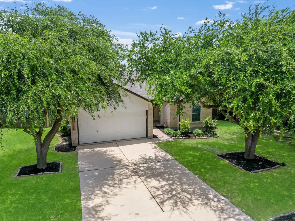 105 Lakemont Drive, Hutto