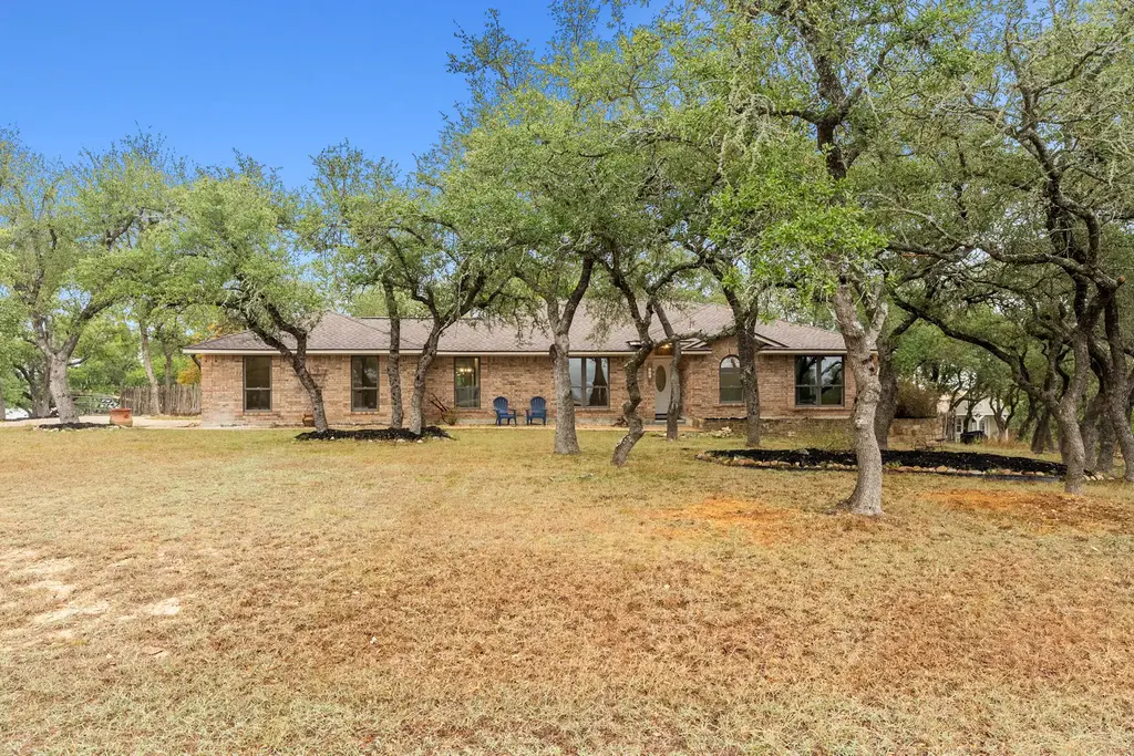 900 Morgan Hill Drive, Dripping Springs