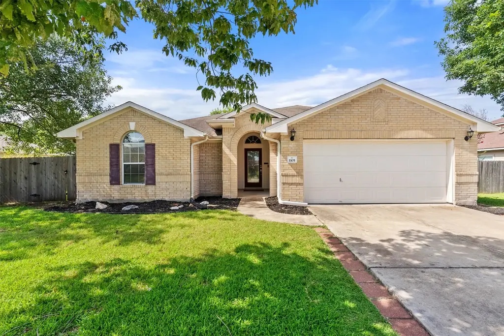 1105 Delia Chapa Lane, Hutto