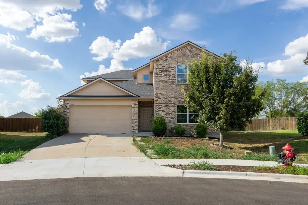11800 Jamie Drive, Manor