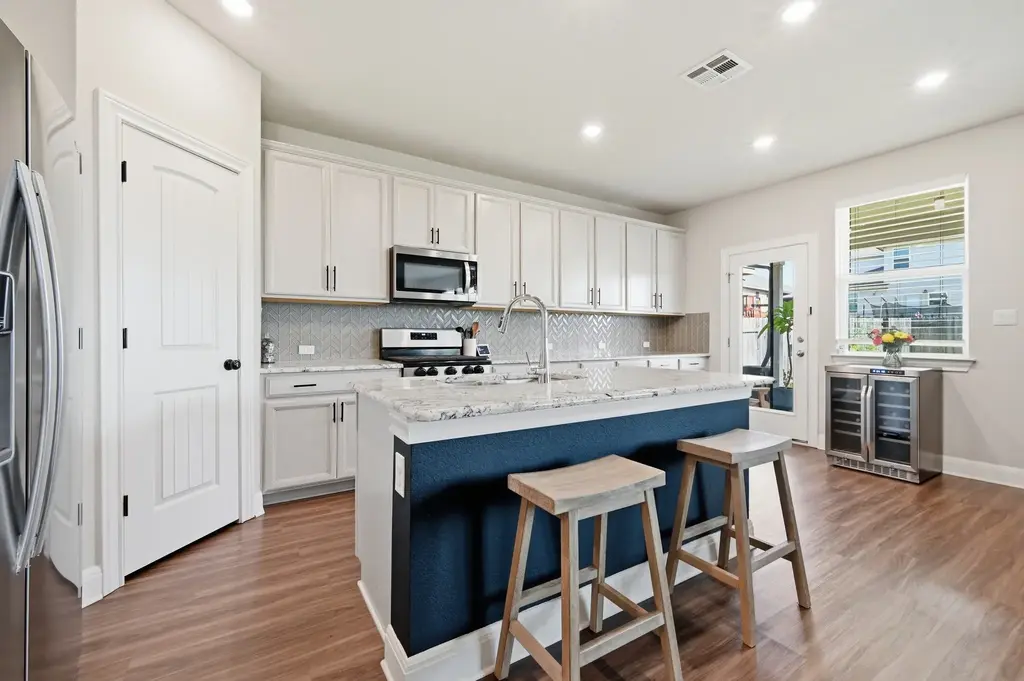 142 Dome Peak Terrace, Dripping Springs