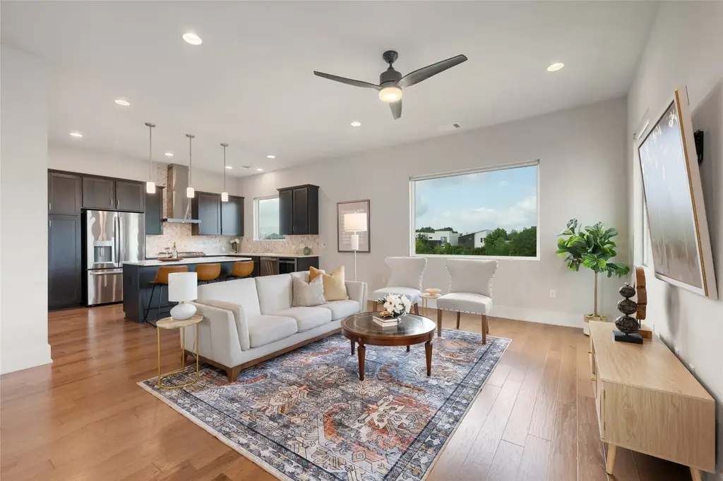 7913 Floracita Lane, Austin