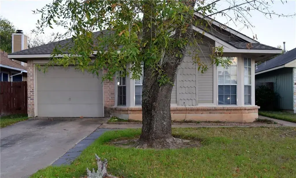 16819 Village Oak Loop, Austin