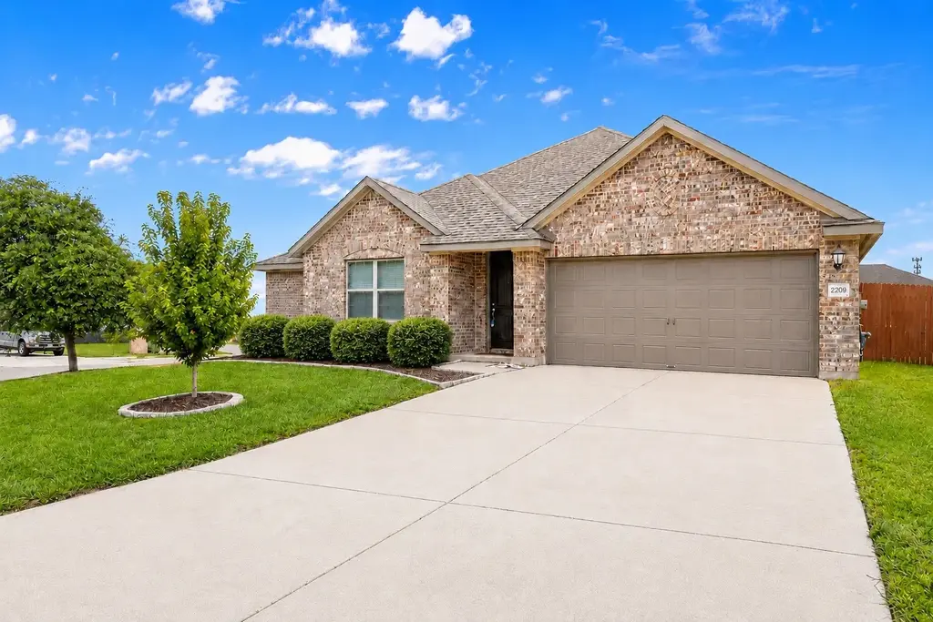 2209 Hat Bender Loop, Round Rock